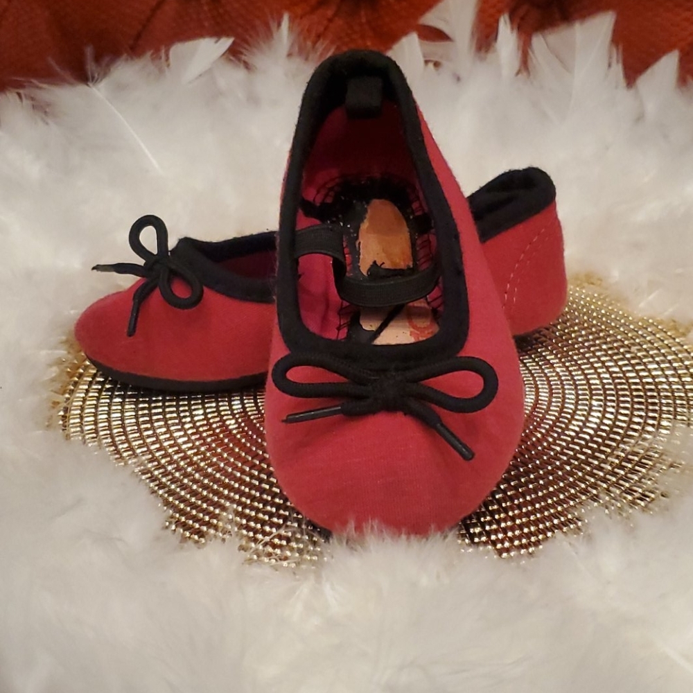 Pink toddler flats size 5